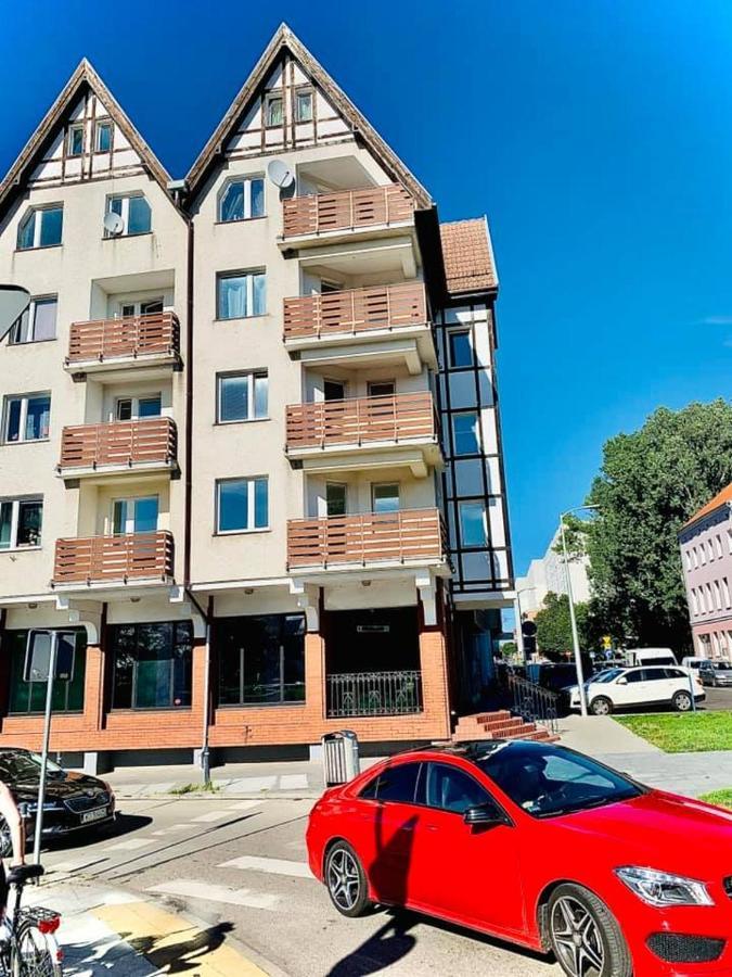Uroczy Apartament Rzeczna Kolberg Exterior foto