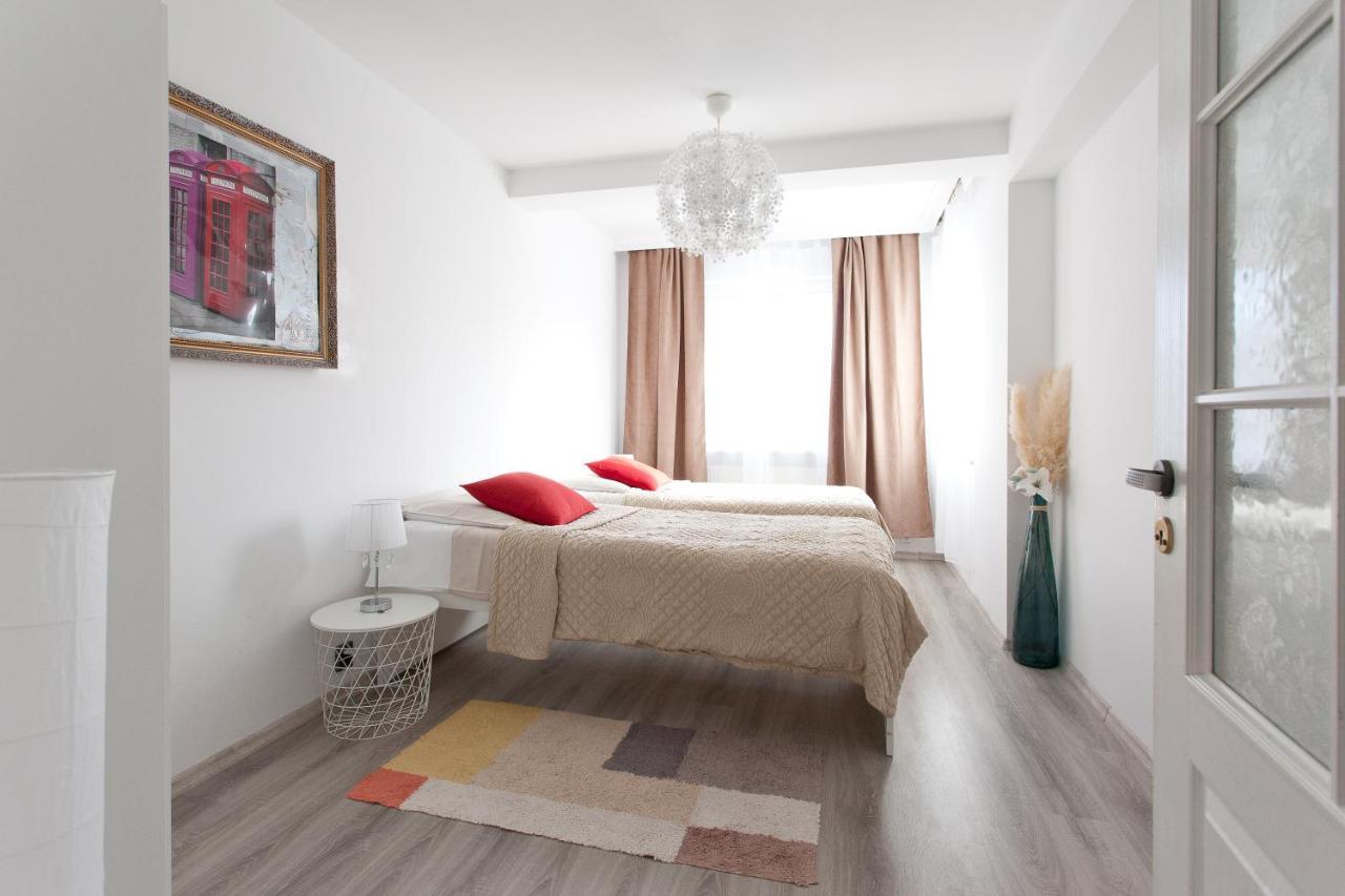 Uroczy Apartament Rzeczna Kolberg Exterior foto